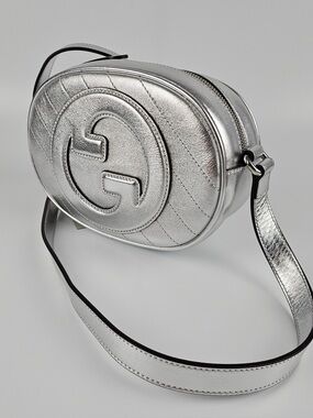 Gucci Metallic Silver Interlocking G Quilted Crossbody